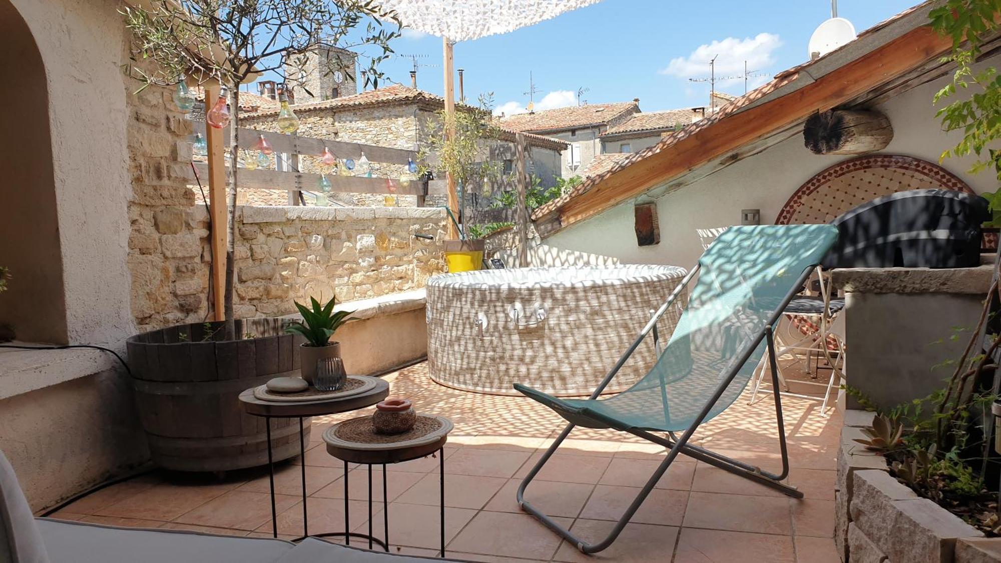 Maison avec Jacuzzi et terrasse sur les toits Brignon Extérieur photo